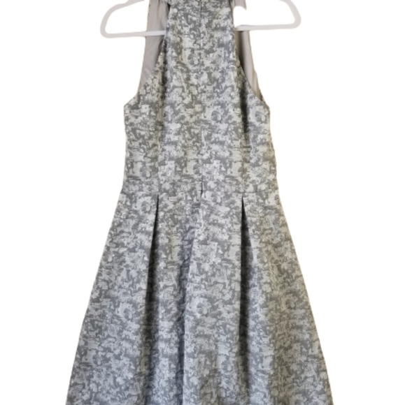 Silver dress - Picture 2 of 12